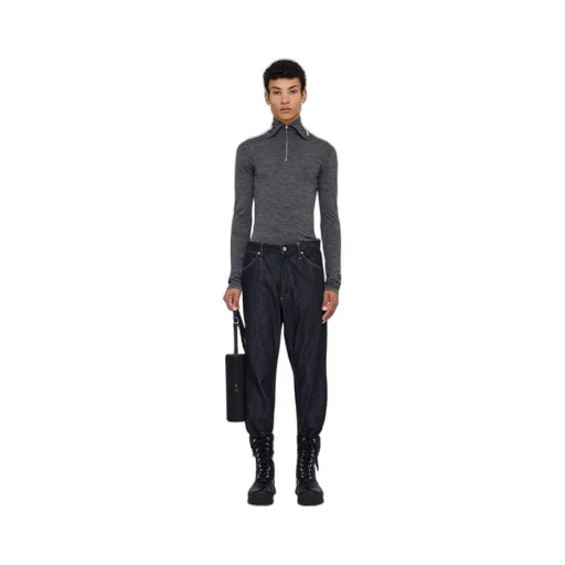 Zip Detailed Long-Sleeved Sweatshirt
