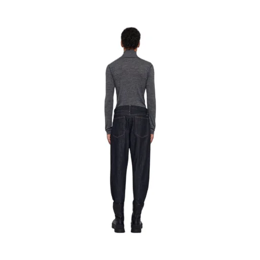 Zip Detailed Long-Sleeved Sweatshirt