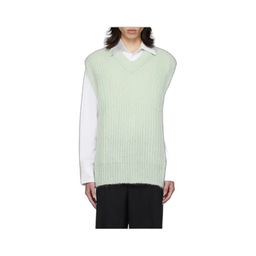 Sleeveless Knitted Sweater