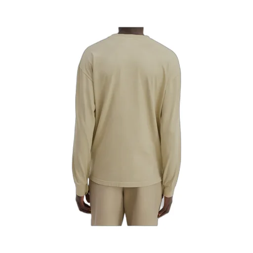 Long-Sleeved T-Shirt