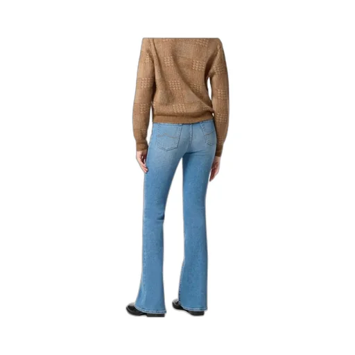 Victoria Jeans