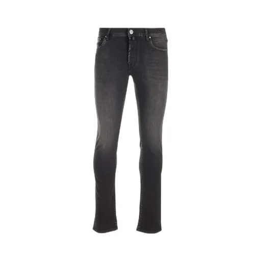 Belt-Loop Jeans