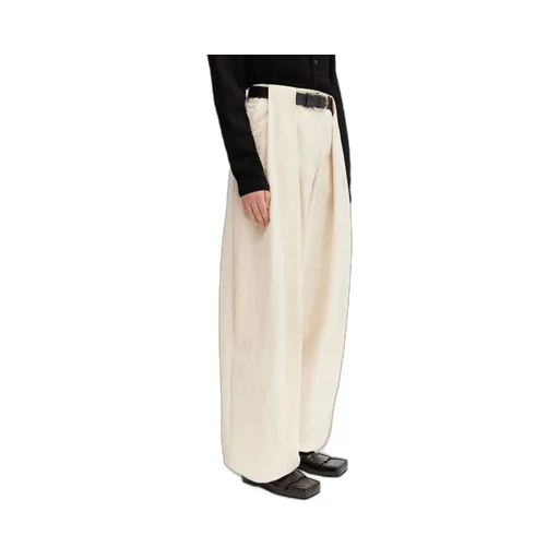 The Melao Pleat Detailed Pants