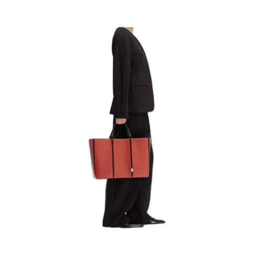 The Ovalo Jacket