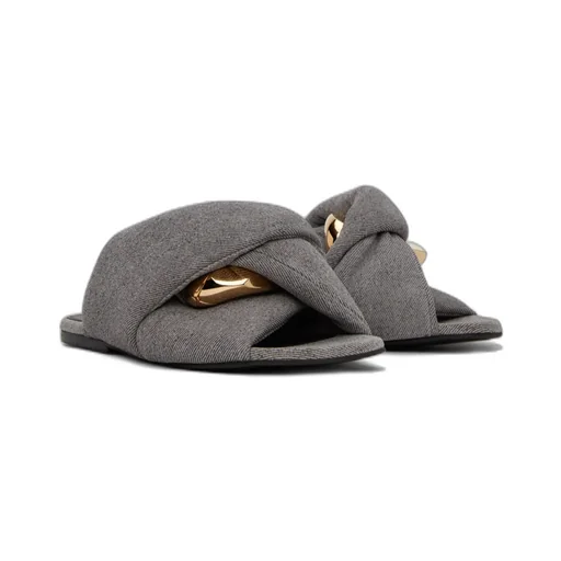 Chain Twist Flip Flops