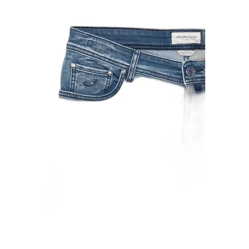 Buttoned Jeans