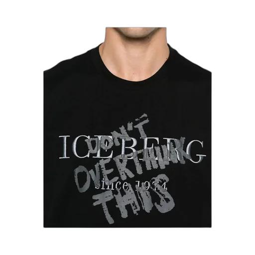 Graphic-Print T-Shirt