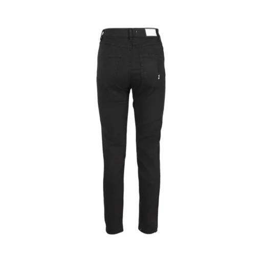 Belt-Loop Jeans