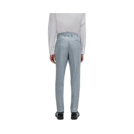 Long-Sleeved Suit