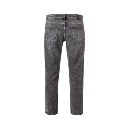 Belt-Loop Jeans