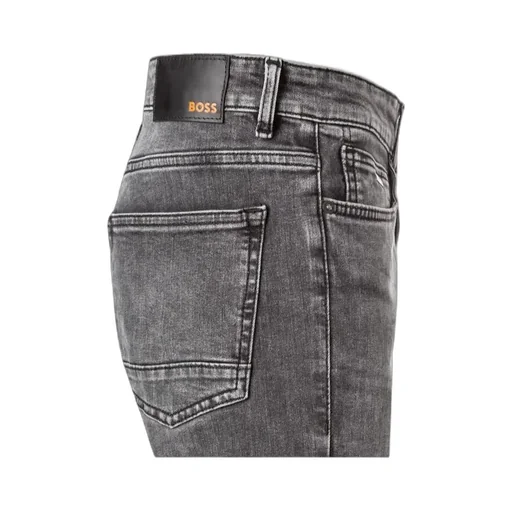 Belt-Loop Jeans