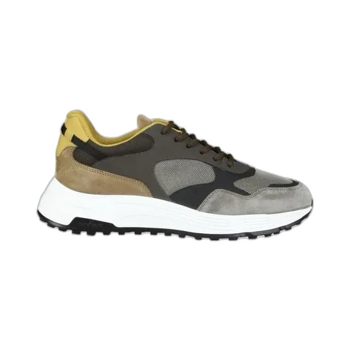 Hyperlight Lace-Up Sneakers