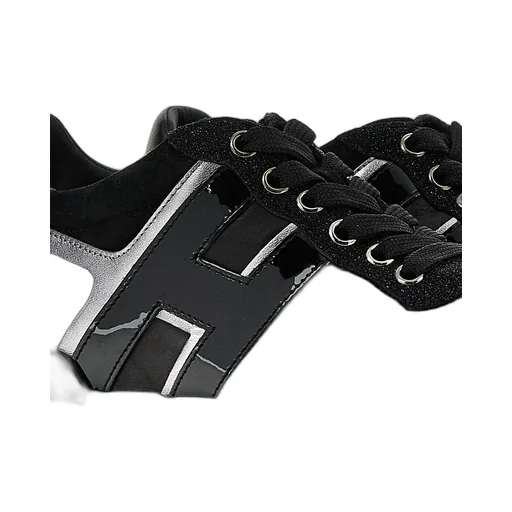 H483 Lace-Up Sneakers