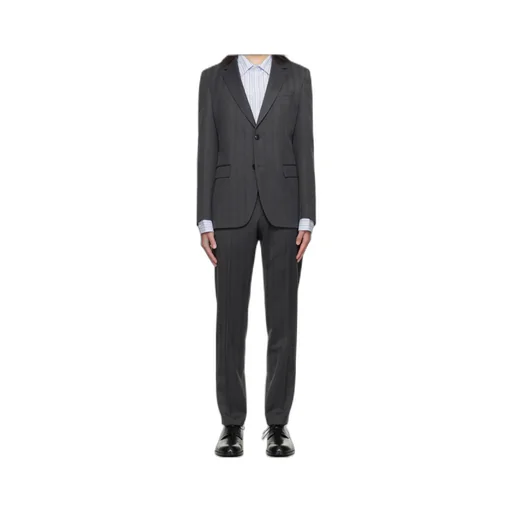 Long-Sleeved Suit