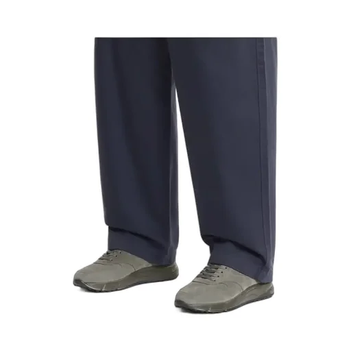 Hyperlight Low-Top Sneakers