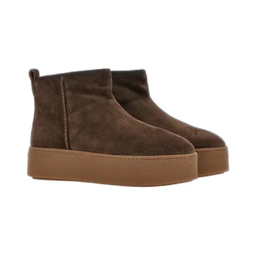 H698 Boots