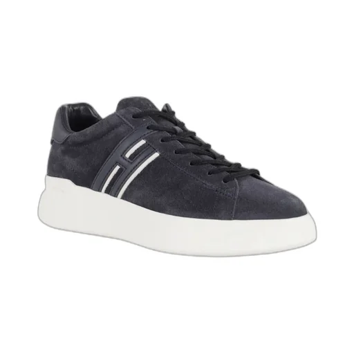 Round Toe Low-Top Sneakers