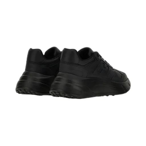 H669 Sneakers