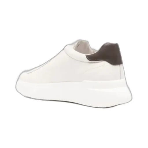 Round-Toe Low-Top Sneakers