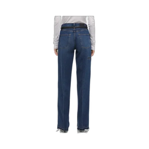 Belt-Loop Jeans