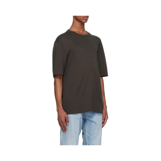 Short-Sleeved T-Shirt