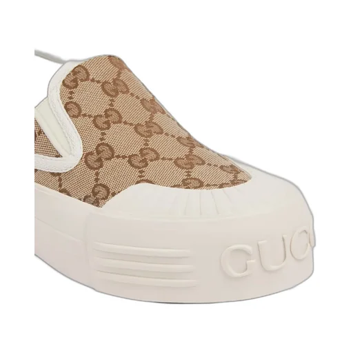 Slip-On Sneaker