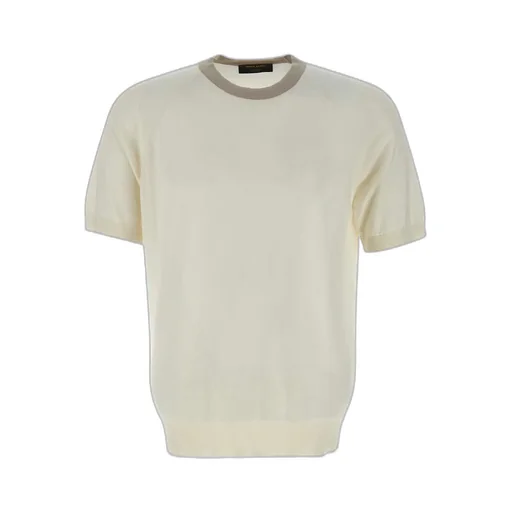 Short-Sleeved T-Shirt