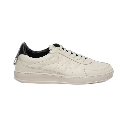 Round Head Low-Cut Sneakers