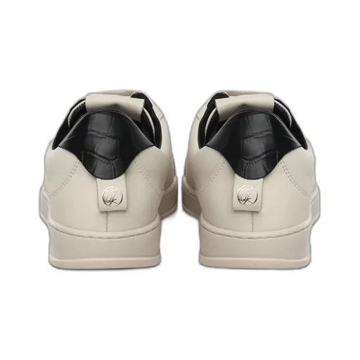 Round Head Low-Cut Sneakers