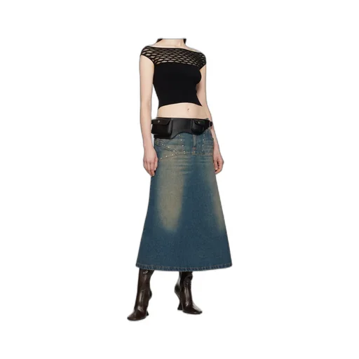 Avenue Off-Shoulder T-Shirt
