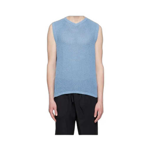 Hollow Vest