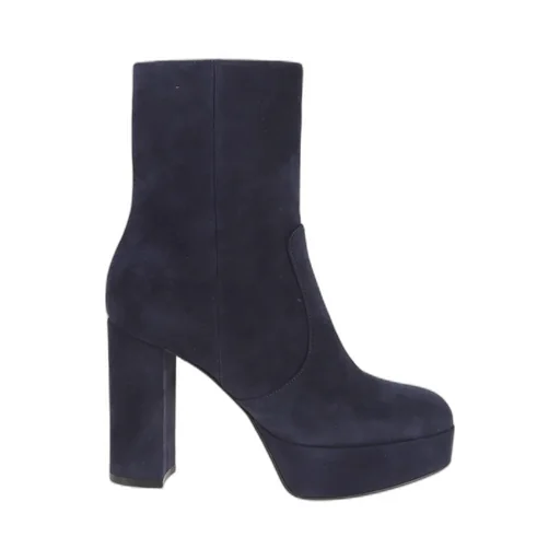 Block Heel Platform Boots