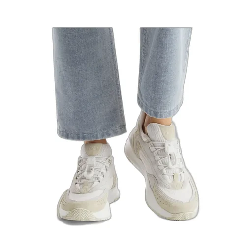 Flow Lace-Up Sneakers