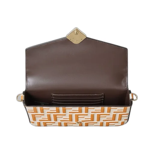 Geometric Flip Cover With Twill Ff Logo