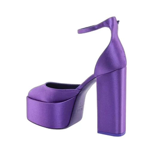 Round Toe Platform Pumps