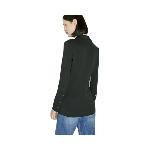 V-Neck Long-Sleeved Shirt