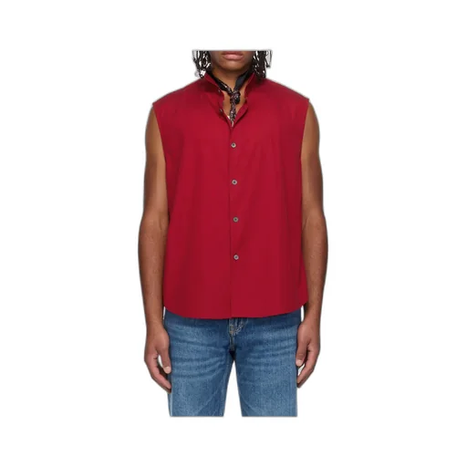 Sleeveless Buttoned Shirt