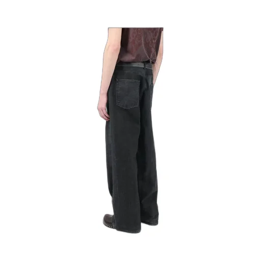 Vast Cut Wide-Leg Jeans