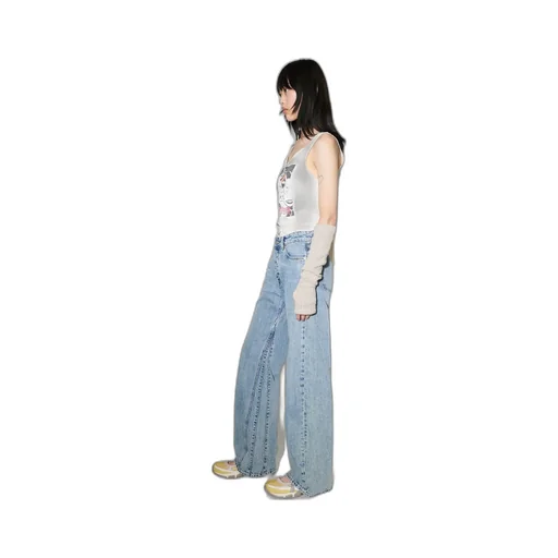 Belt-Loop Jeans
