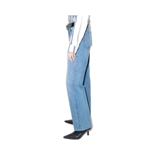 Linear Cut Straight-Leg Jeans