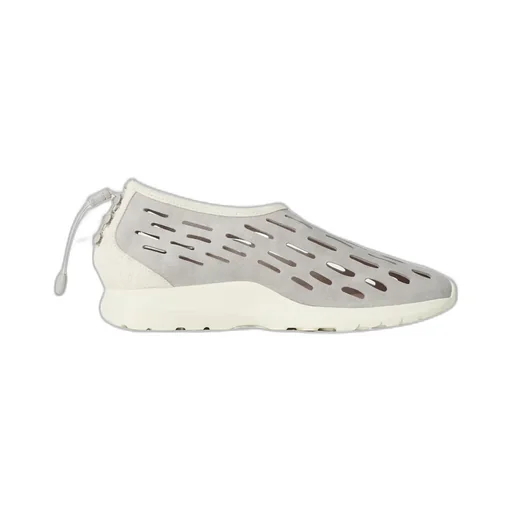 Strainer Perforated Vamp Sneakers