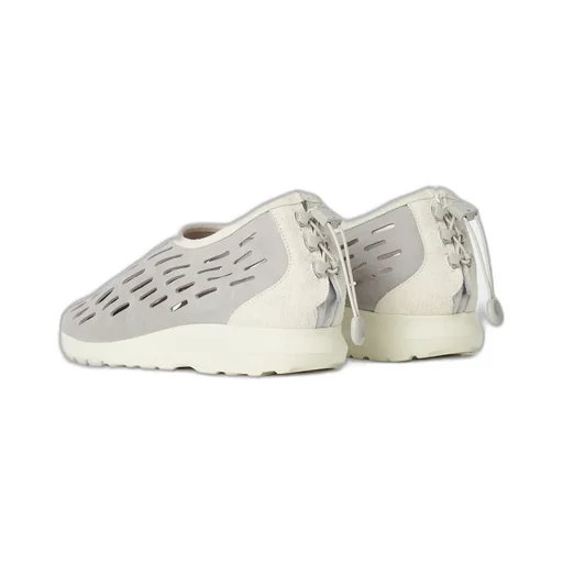 Strainer Perforated Vamp Sneakers