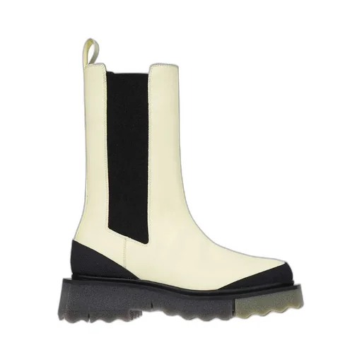 Round Toe Chelsea Boots