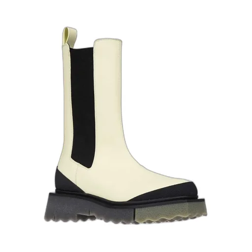 Round Toe Chelsea Boots