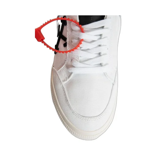New Low Vulcanized Lace-Up Sneakers