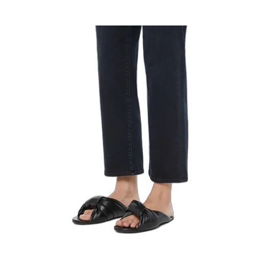 Straight Leg Cropped Jeans