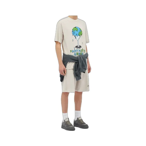 Short-Sleeved T-Shirt
