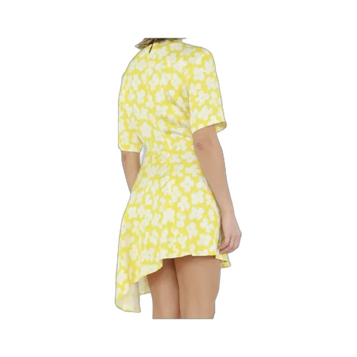 Short-Sleeved Dress