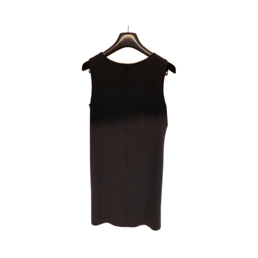 Round Collar Dress With Contrasting Color Pattern