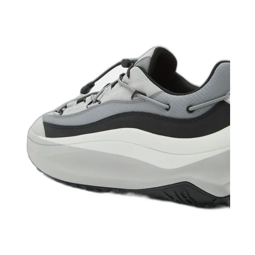 Moon247 Sneakers